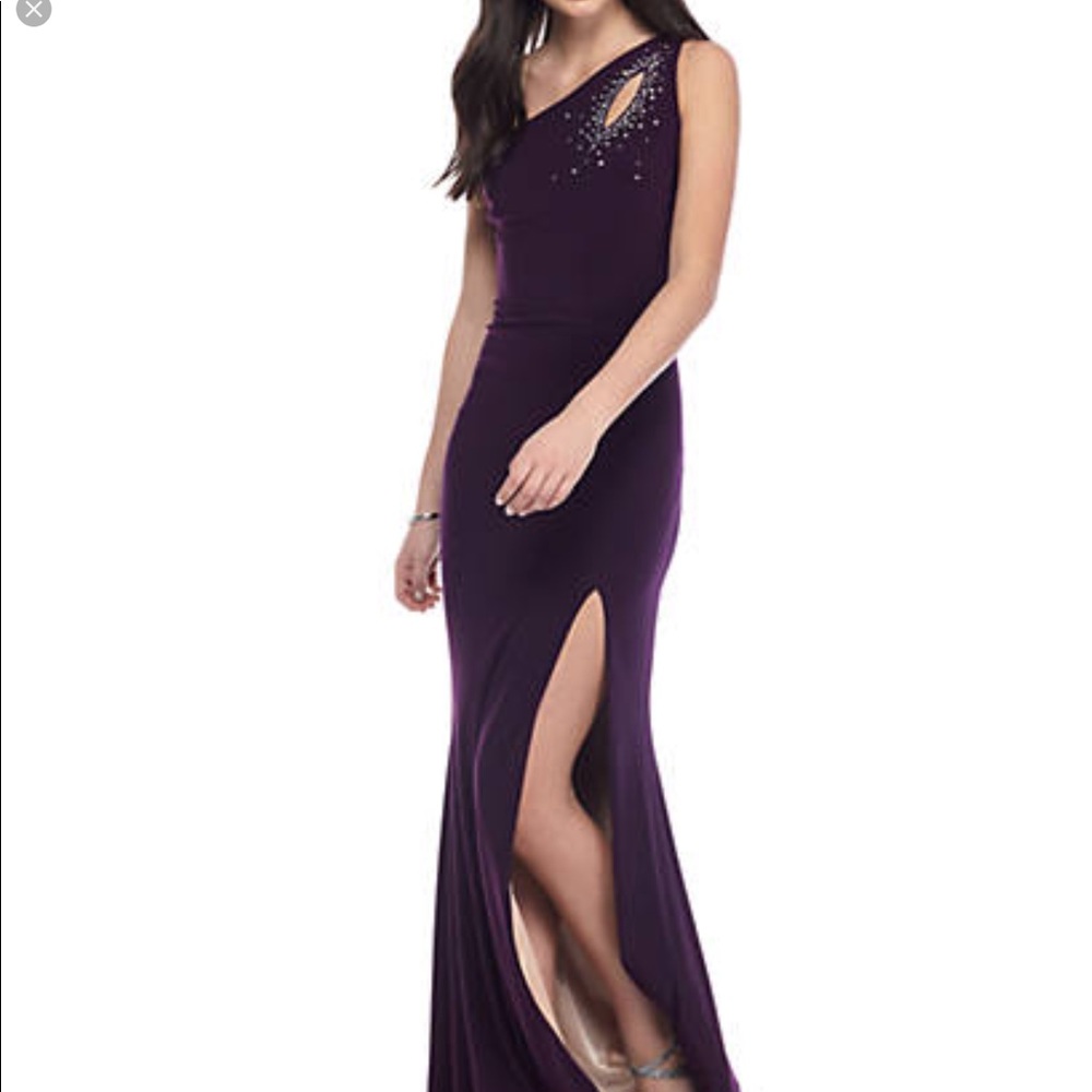 Size 8 Betsy & Adam deep purple one shoulder gown